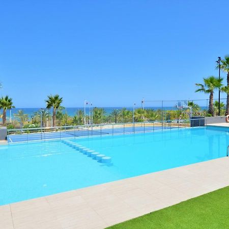 ארנאלס דל סול Beachfront Luxury Apartments By Nras מראה חיצוני תמונה