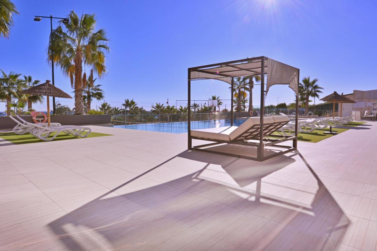 ארנאלס דל סול Beachfront Luxury Apartments By Nras מראה חיצוני תמונה