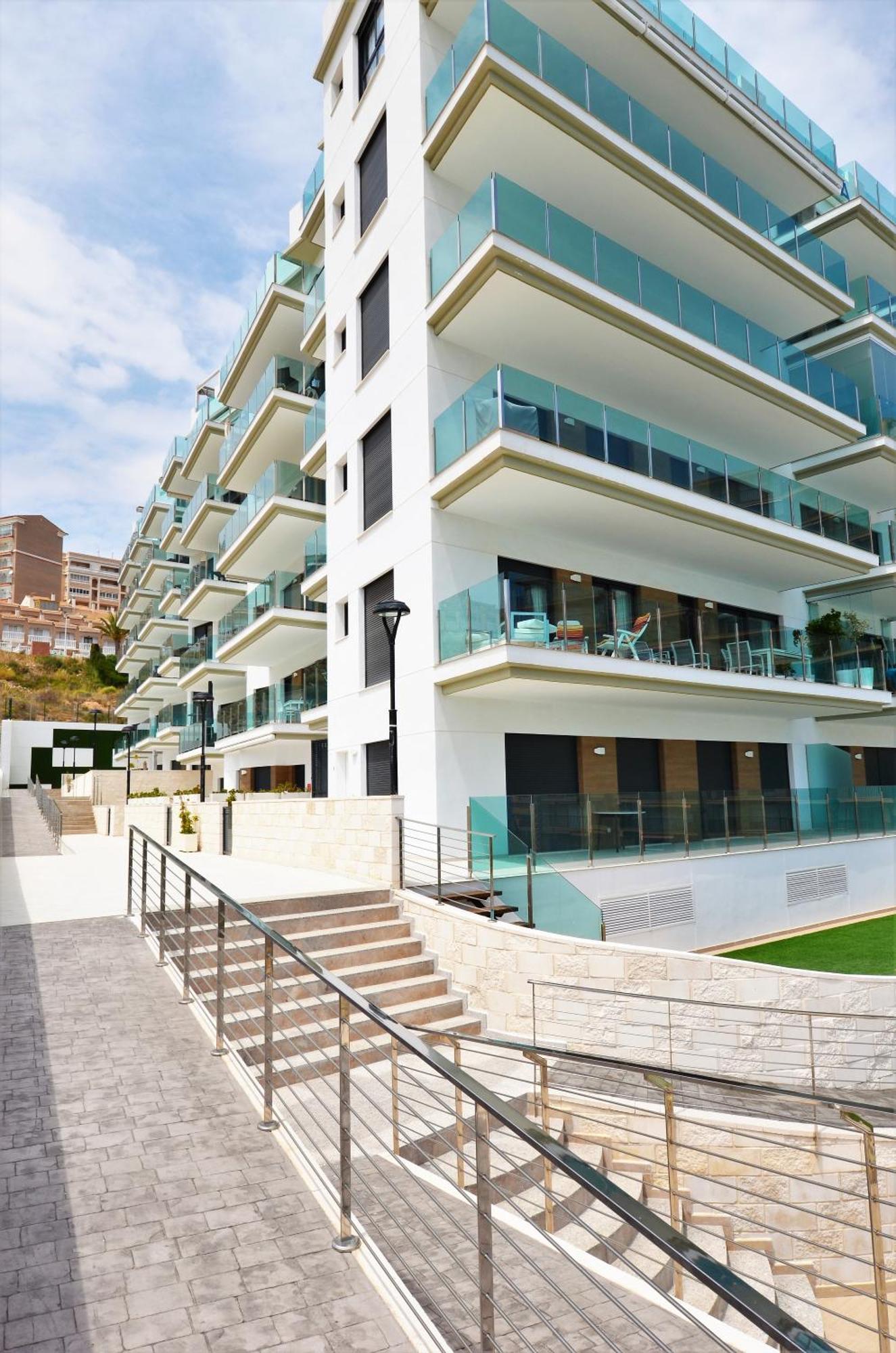 ארנאלס דל סול Beachfront Luxury Apartments By Nras מראה חיצוני תמונה