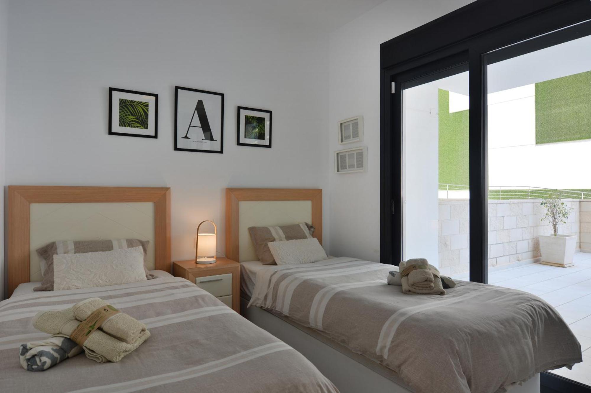 ארנאלס דל סול Beachfront Luxury Apartments By Nras חדר תמונה