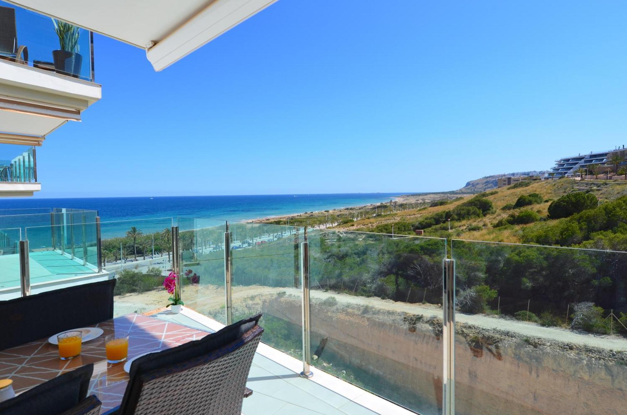 ארנאלס דל סול Beachfront Luxury Apartments By Nras מראה חיצוני תמונה