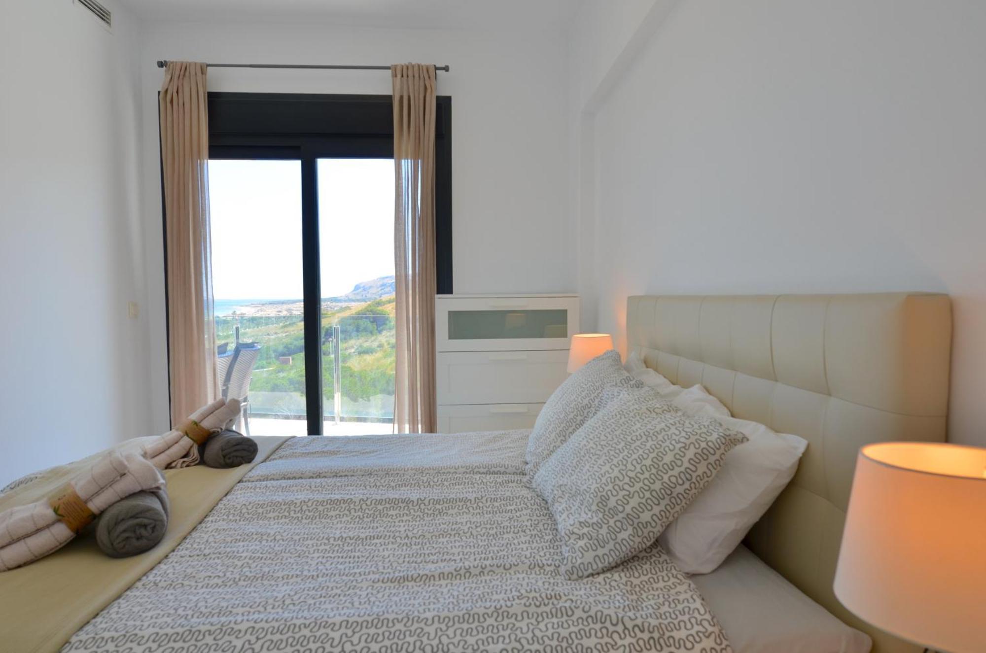 ארנאלס דל סול Beachfront Luxury Apartments By Nras חדר תמונה