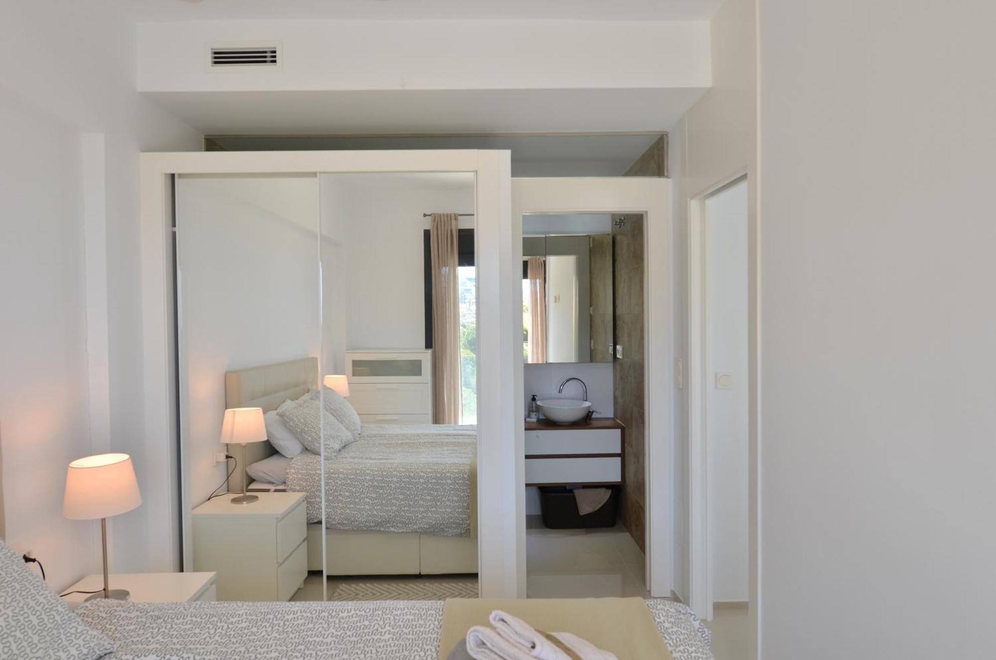 ארנאלס דל סול Beachfront Luxury Apartments By Nras חדר תמונה