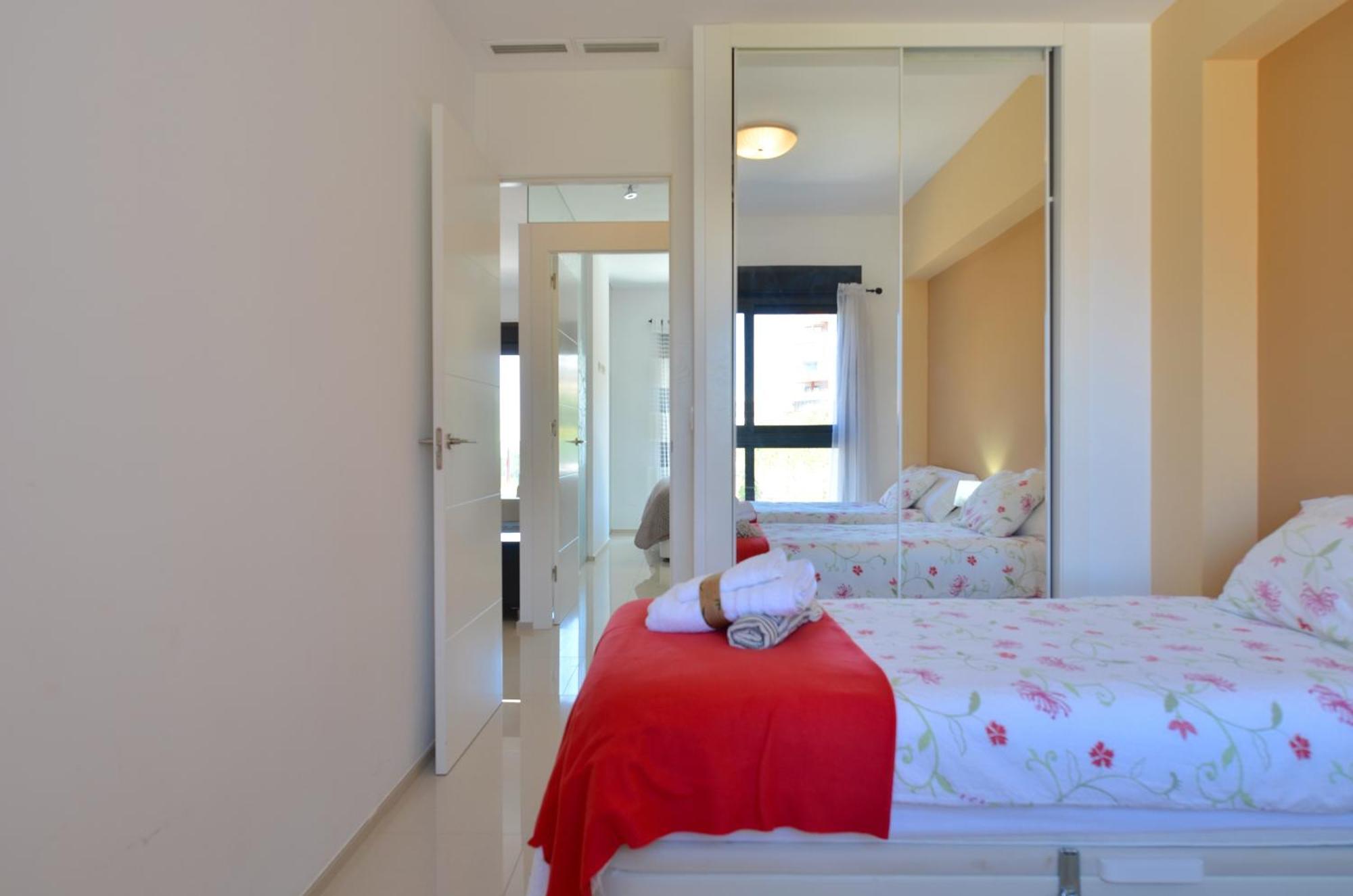 ארנאלס דל סול Beachfront Luxury Apartments By Nras חדר תמונה