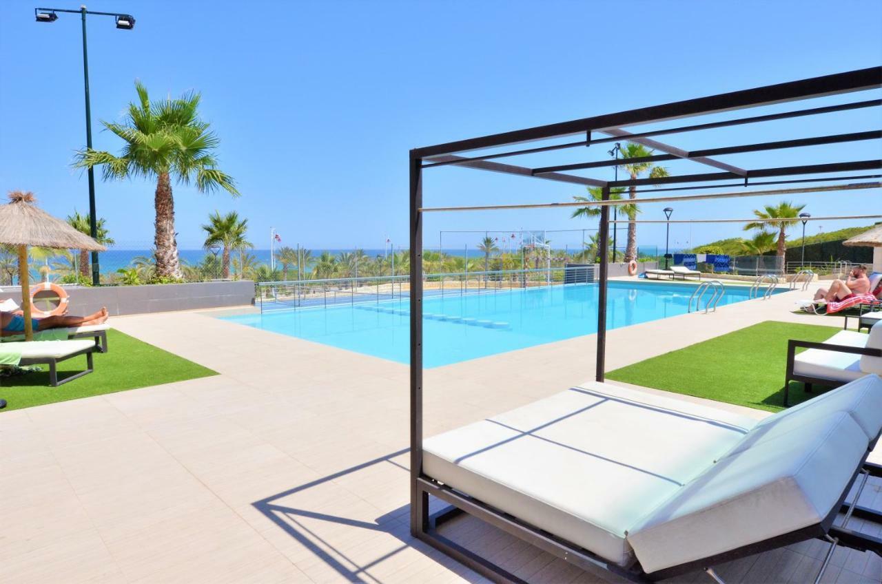 ארנאלס דל סול Beachfront Luxury Apartments By Nras מראה חיצוני תמונה